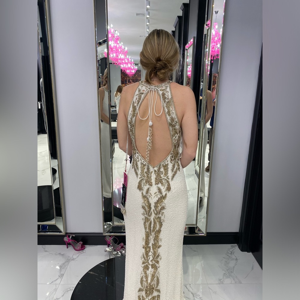 Prom Dress - Picture 5 of 5